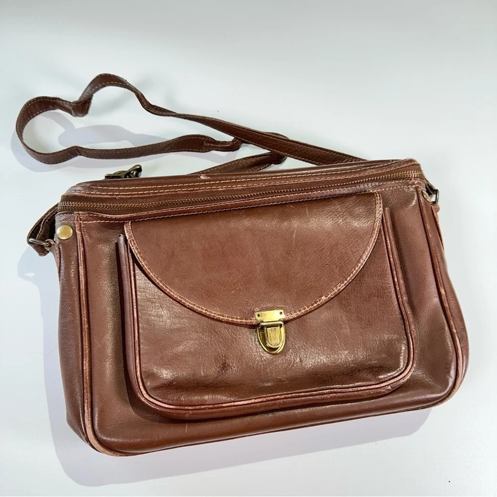 Hinson vintage leather crossbody bag top grain brass hardware